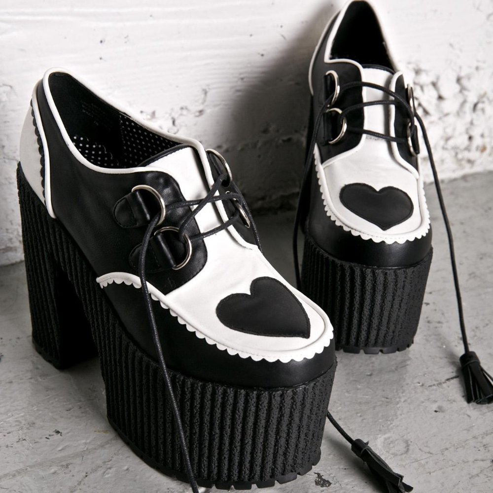 Sugarbaby Size 11 Platform Shoes Black White Heart